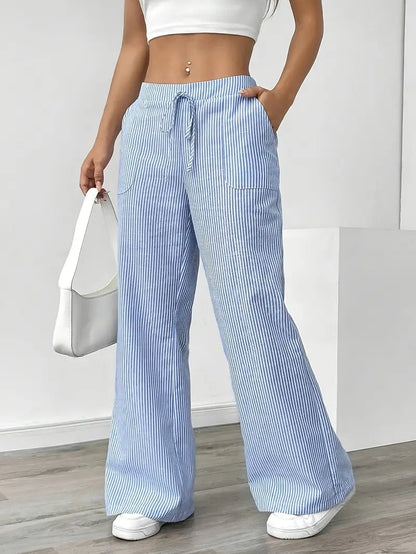 Alina – Pantalón Elegante a Rayas con Bolsillos