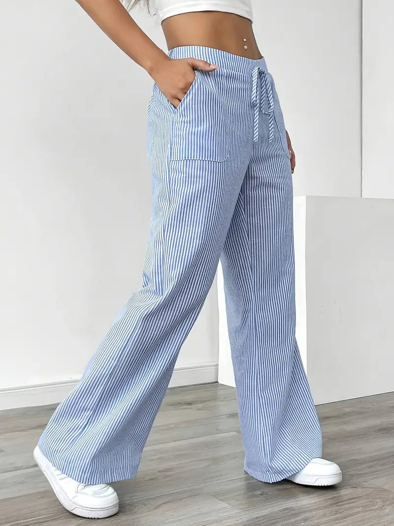Alina – Pantalón Elegante a Rayas con Bolsillos