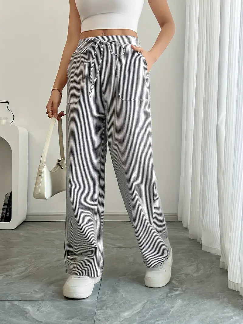Alina – Pantalón Elegante a Rayas con Bolsillos