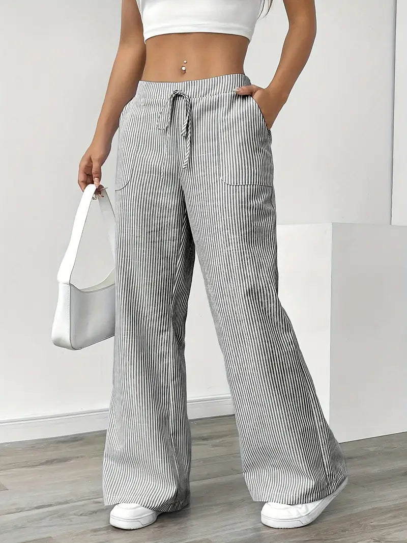 Alina – Pantalón Elegante a Rayas con Bolsillos
