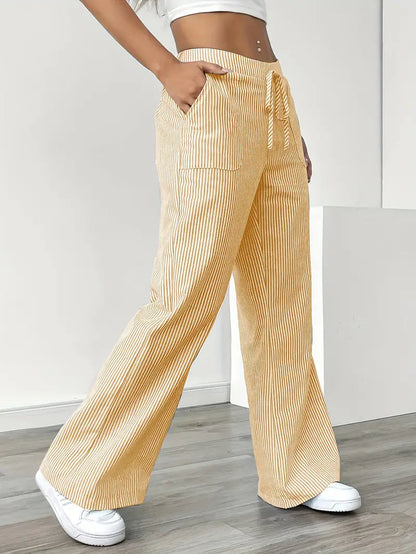 Alina – Pantalón Elegante a Rayas con Bolsillos